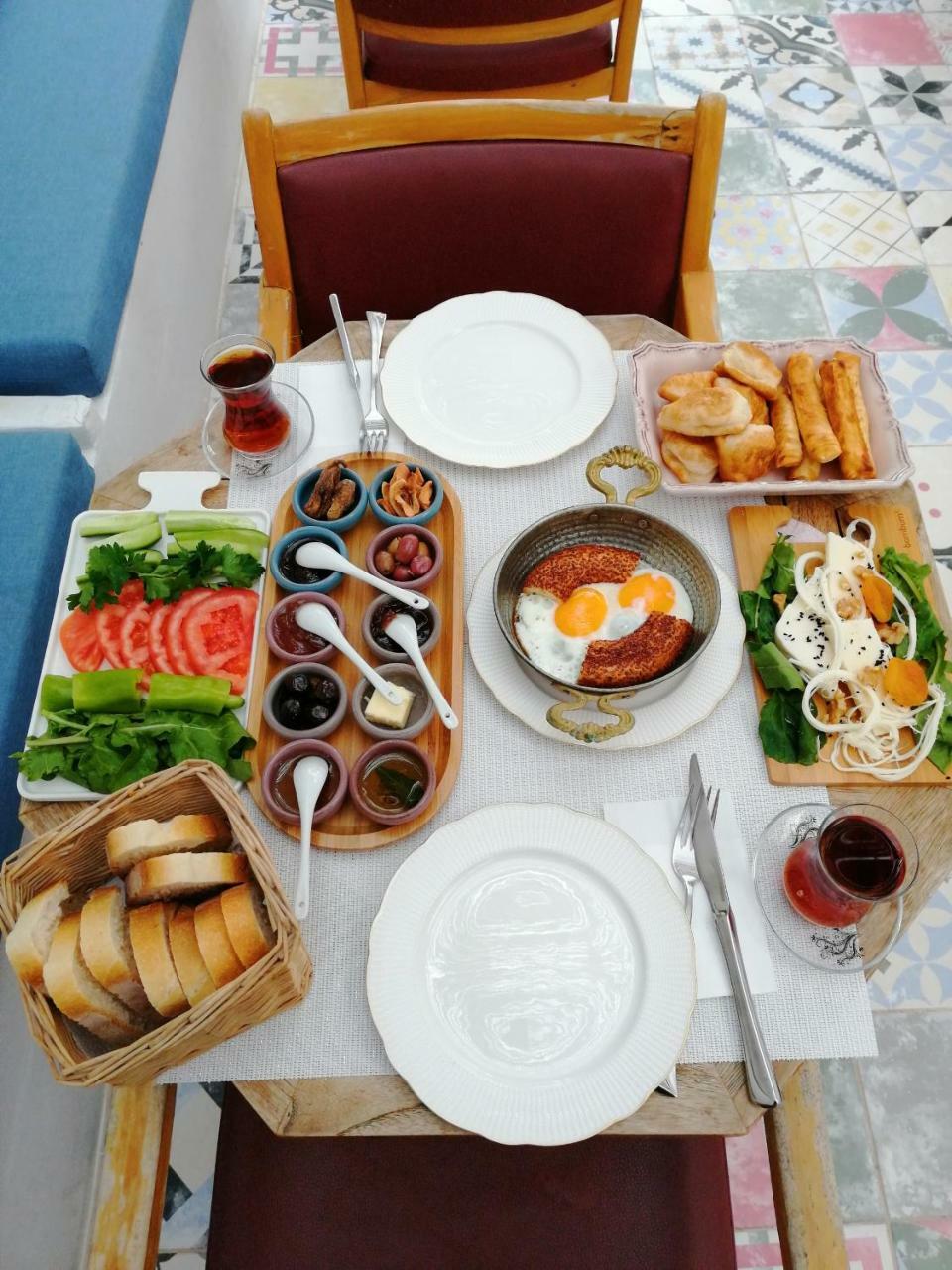 Moshinos Hotel Ayvalı Esterno foto